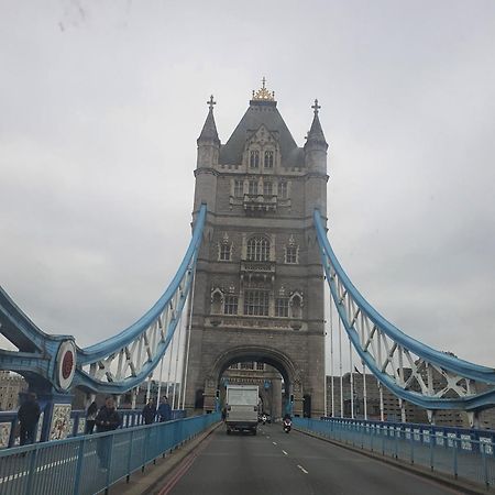 Walking To Tower Bridge Apartment London Bagian luar foto